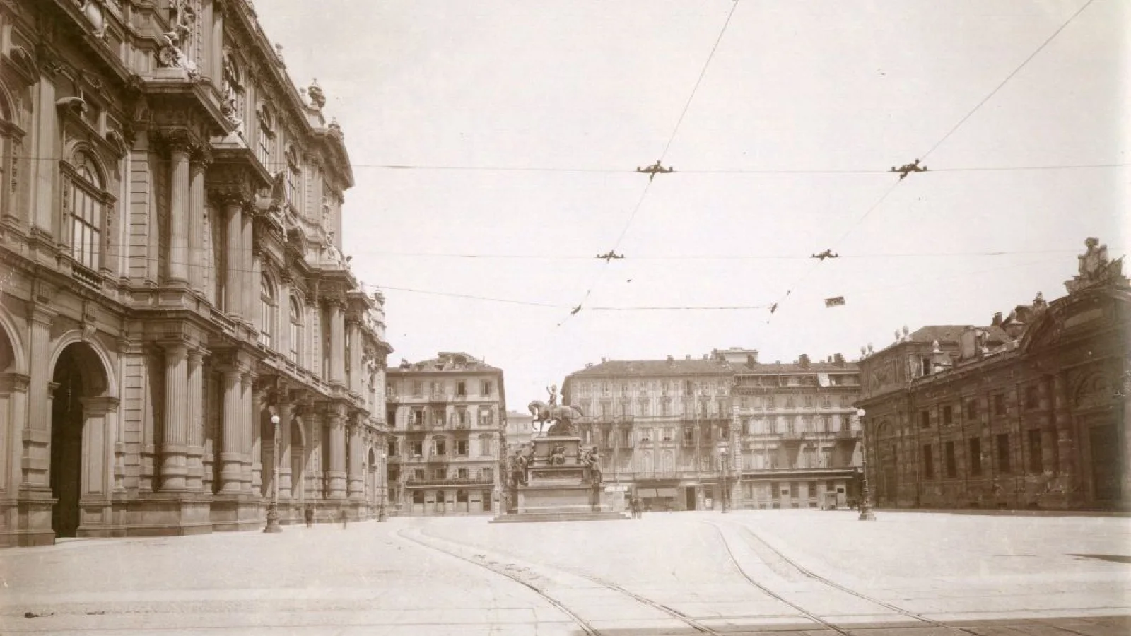 Carlo Alberto, una passeggiata nella Torino sabauda